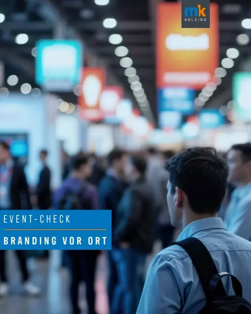 Ein starkes Event bleibt im Kopf – wenn Marke und Erlebnis zusammenspielen.
Damit dein Auftritt vor Ort nicht dem Zufall überlassen wird, lohnt sich ein klarer Blick auf diese Punkte:
🔹 Wiedererkennbarkeit schaffen
Logos, Farben und Schriften konsequent einsetzen – vom Eingangsbereich bis zur Bühne.
🔹 Räume gezielt nutzen
Branding wirkt nicht nur auf Roll-ups: Licht, Screens, Möbel und Wegeführung zahlen ebenfalls auf die Marke ein.
🔹 Bühnenbild abstimmen
Präsentationen, LED-Wände und Lichtstimmungen sollten das Corporate Design unterstützen – nicht stören.
🔹 An Details denken
Badges, Give-aways, Staff-Kleidung oder Thekenbranding: Kleine Elemente verstärken den Gesamteindruck.
🔹 Marke erlebbar machen
Interaktion, Storytelling und Atmosphäre sorgen dafür, dass Botschaften nicht nur gesehen, sondern gefühlt werden.
Ein durchdachtes Branding vor Ort sorgt für Professionalität, Vertrauen und einen nachhaltigen Eindruck – bei Gästen, Partnern und Mitarbeitenden.
👉 Lass uns dein Event markenstark inszenieren – wir kümmern uns um Planung, Umsetzung und deinen perfekten Auftritt.
#EventCheck #BrandingVorOrt #Eventmarketing #CorporateEvents #Markenauftritt #Eventplanung #MKHolding #ProfessionelleEvents